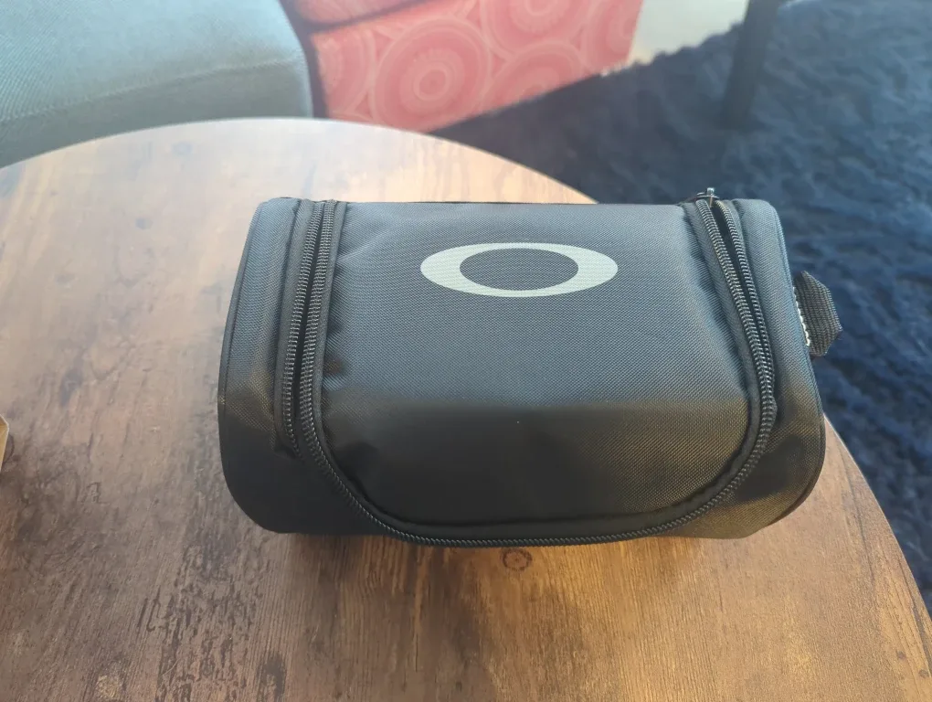 New Oakley Flight Deck Pro L Snow Goggles w/ Extra Lens image indicator(8)