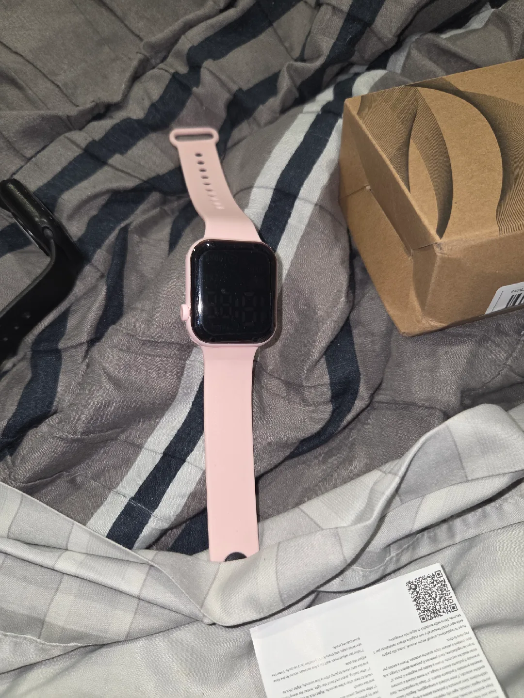 Digital LED Watch - Black and Pink image indicator(4)