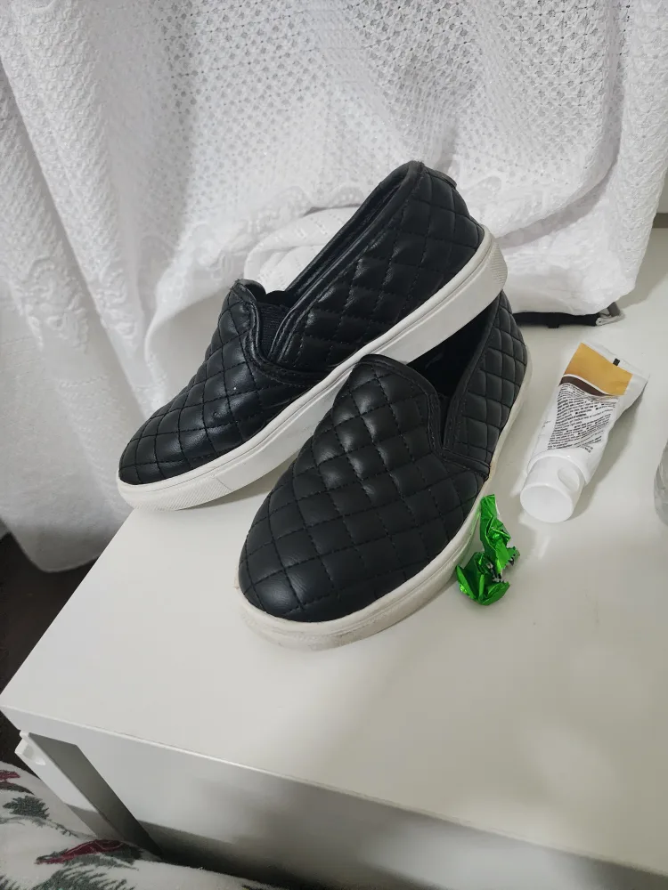 Wonder Stevies Black Quilted Slip-On Shoes for kids size 2 image indicator(3)