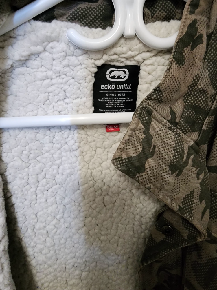 Ecko Unltd Camo Jacket - Size M - photo 3