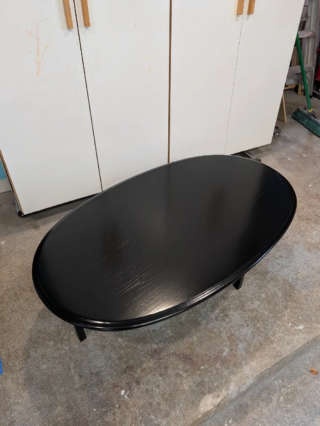 Black Oval Coffee Table image indicator(2)