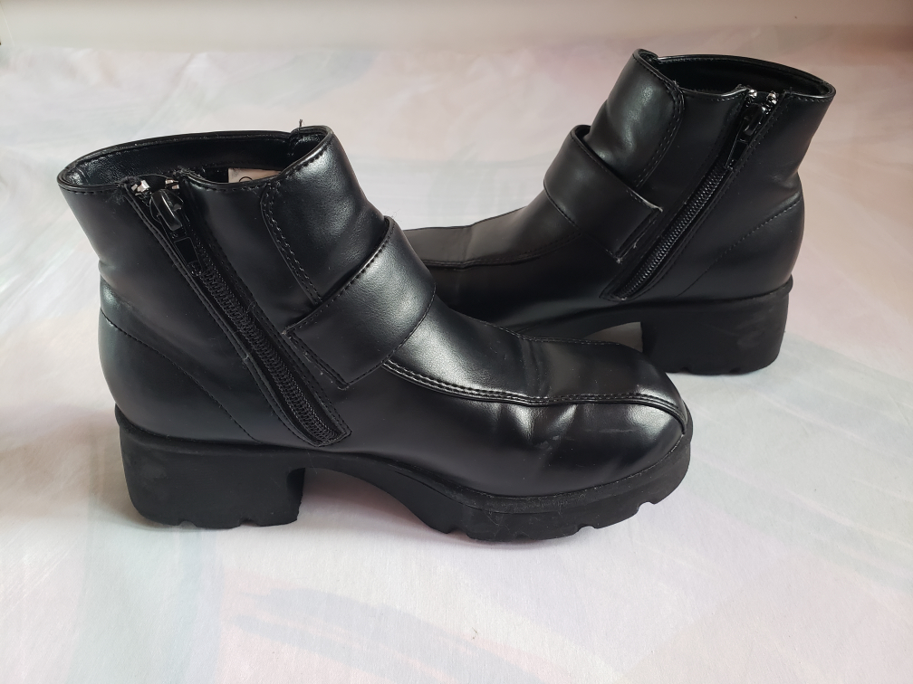 Vintage Kids Black Ankle Boots - photo 4