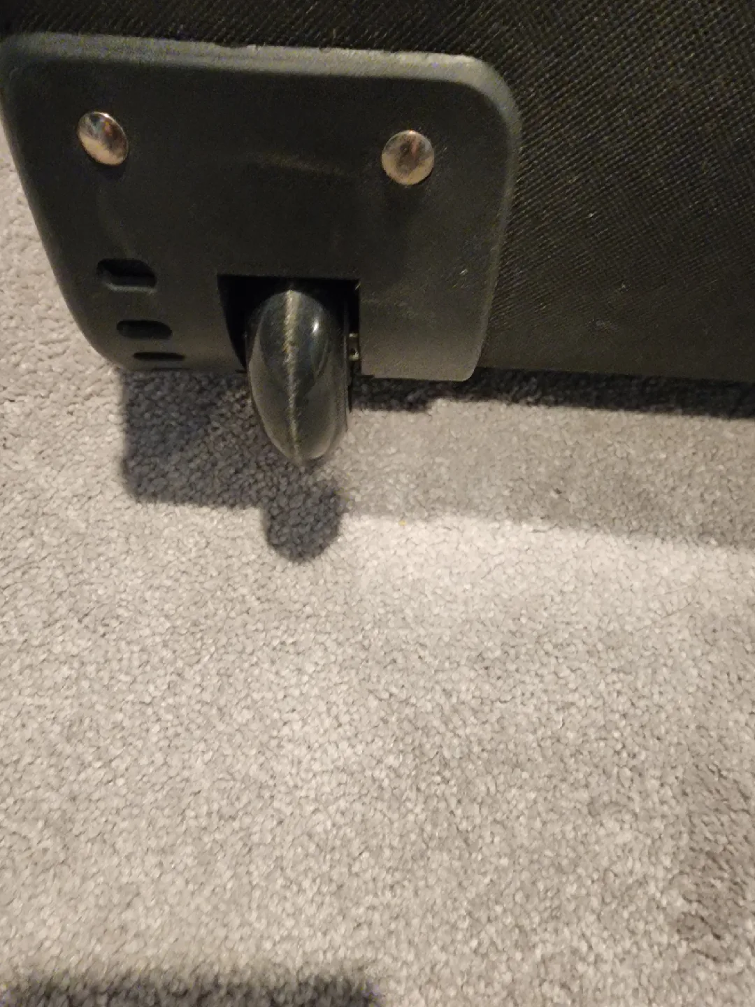 Hespler Black Wheeled Equipment Bag image indicator(5)