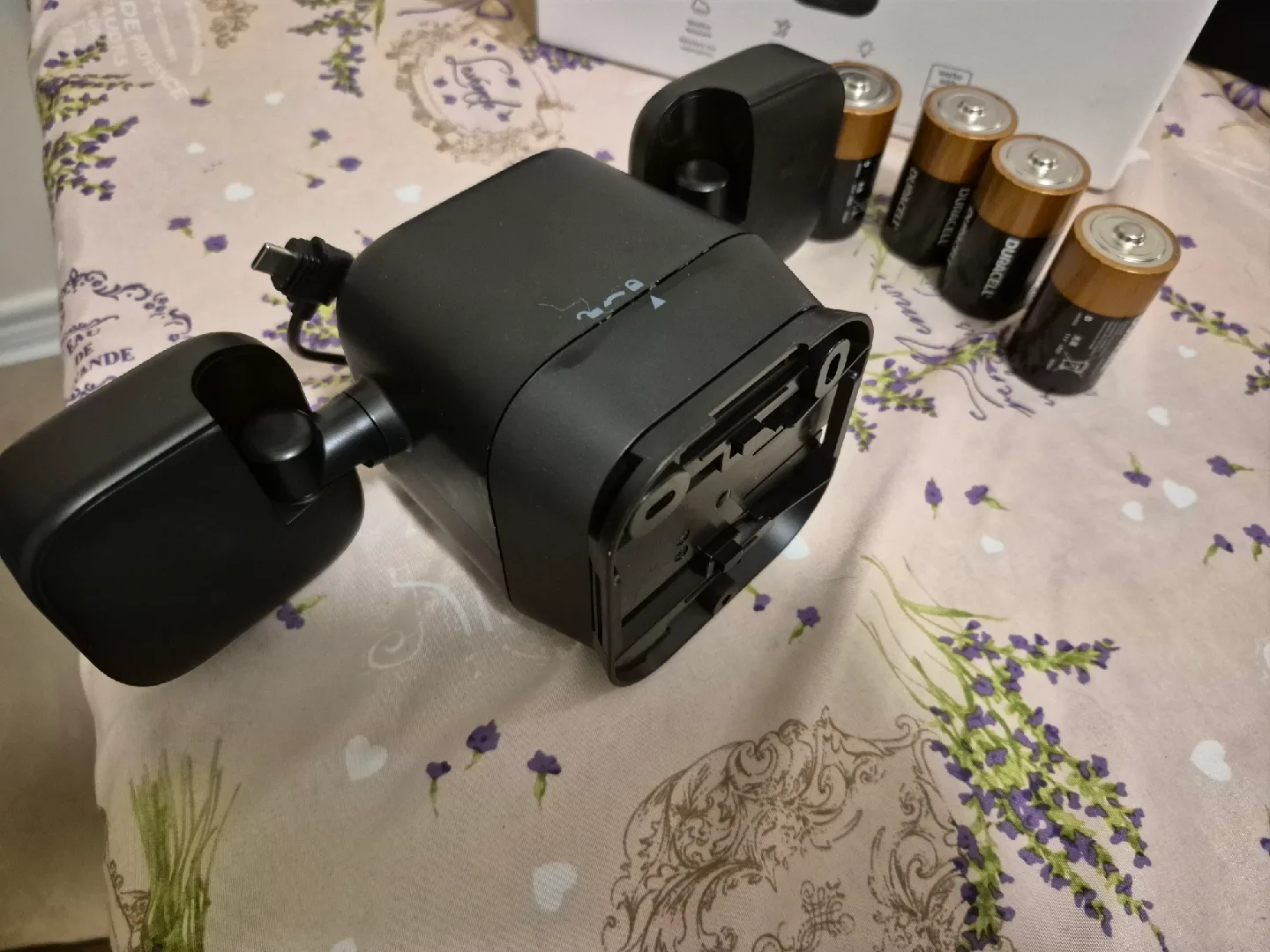 Blink Outdoor 4 Floodlight Mount - New image indicator(3)