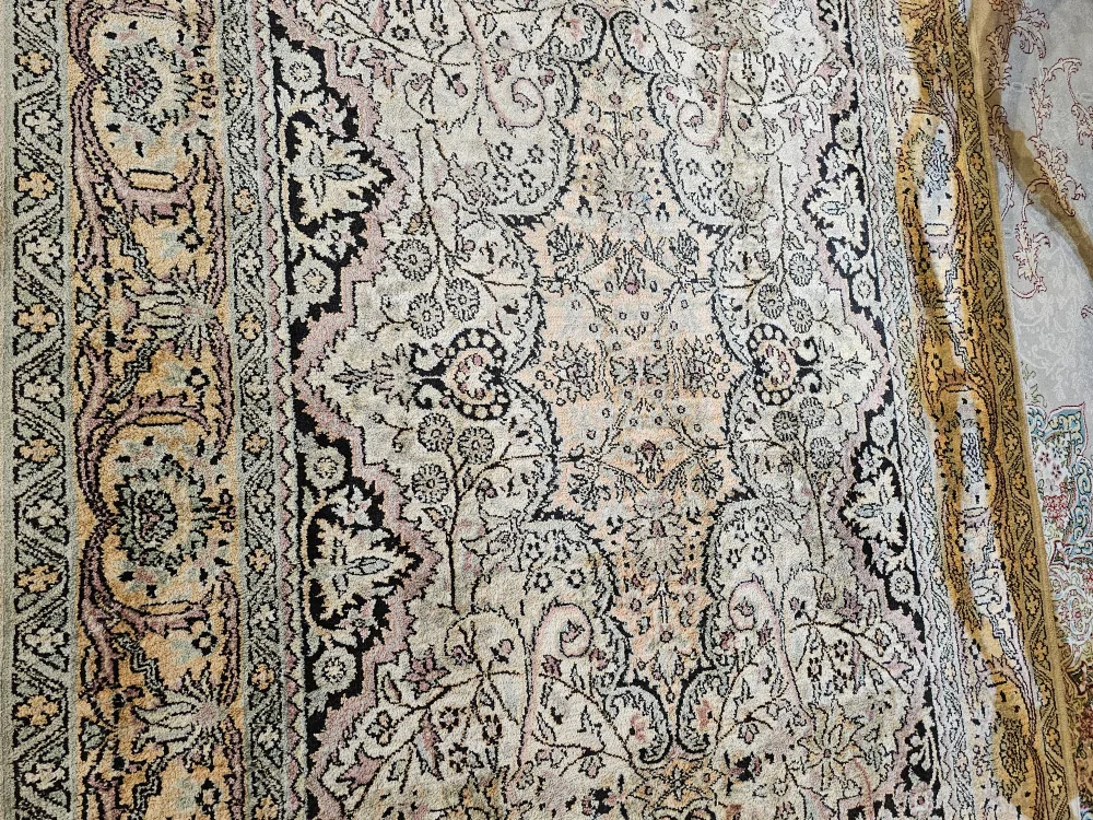 Vintage Area Rug thumbnail