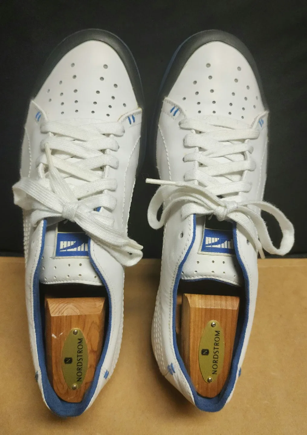 Puma White & Blue Leather Sneakers image indicator(4)