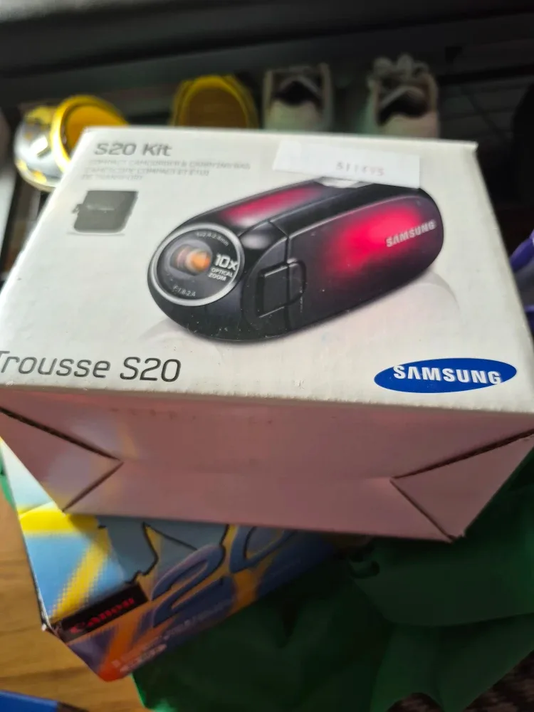 Samsung S20 MemoryCAM Camcorder
