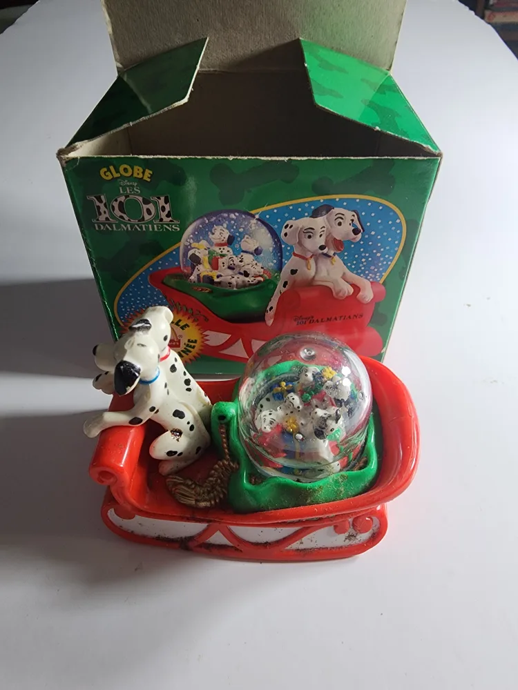 Disney's 101 Dalmatians Snow Dome McDonald's image indicator(8)