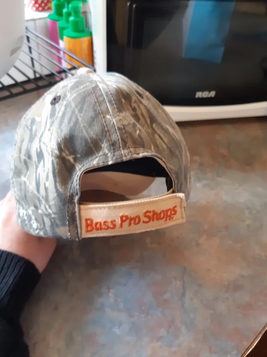 Kids Bass Pro Shops Young Buck Camo Hat image indicator(3)