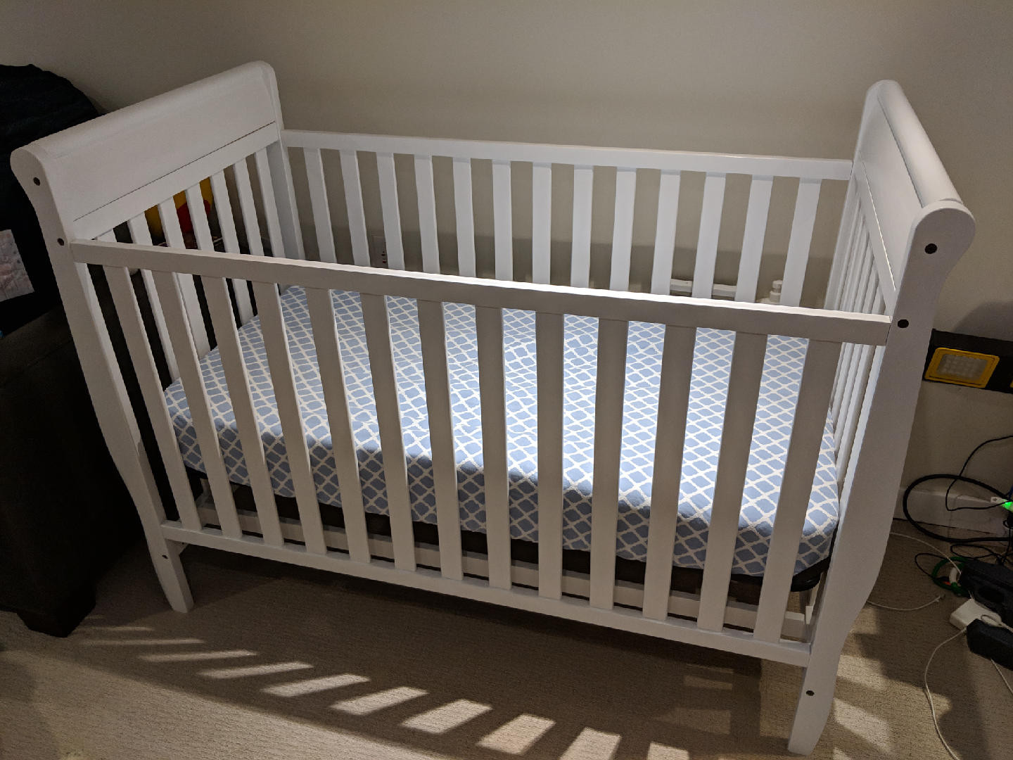 Full Size Triple-Height Adjustable Graco White Baby Crib