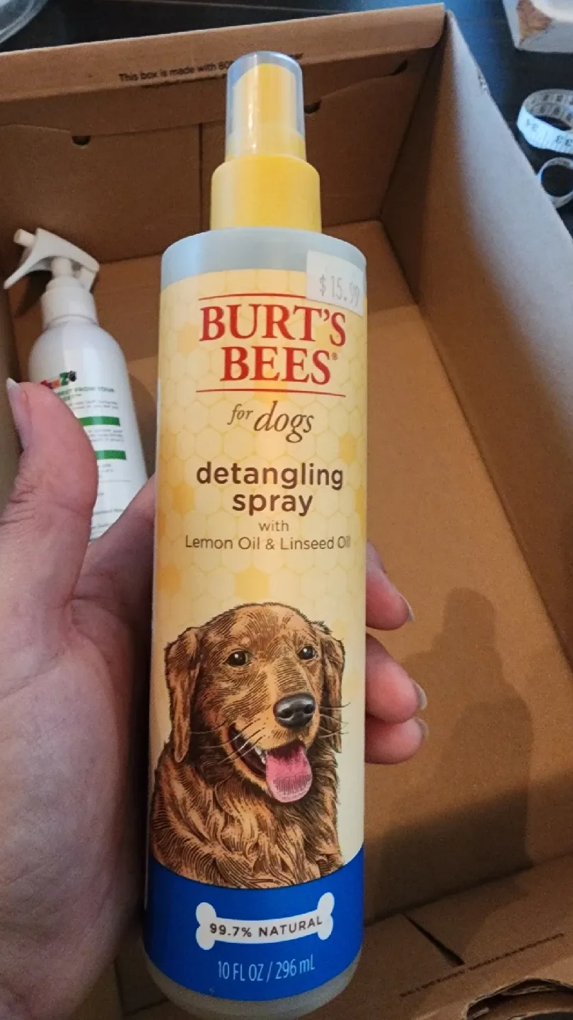 Burt's Bees Detangling Spray for Dogs thumbnail