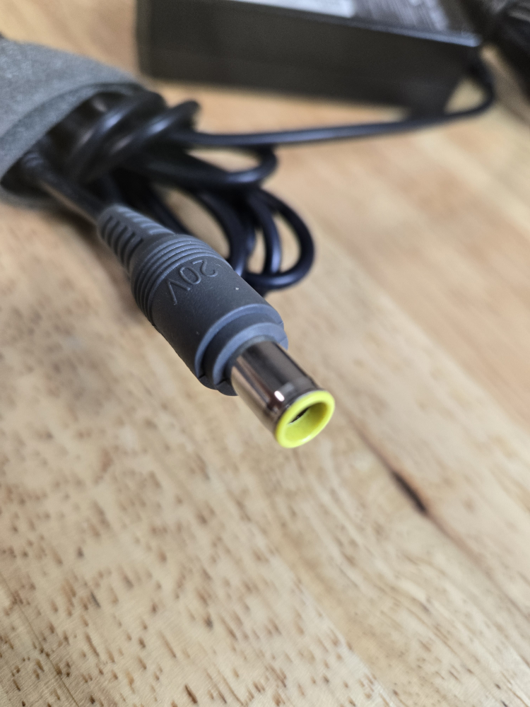 Lenovo Power Adapter 65W - photo 5