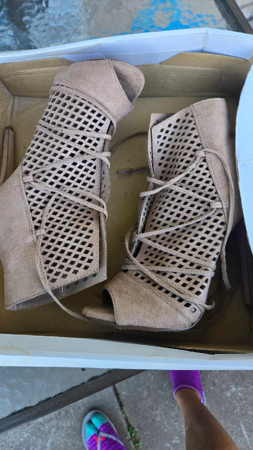 Call It Spring Exzelina Black Heels - image indicator(7)