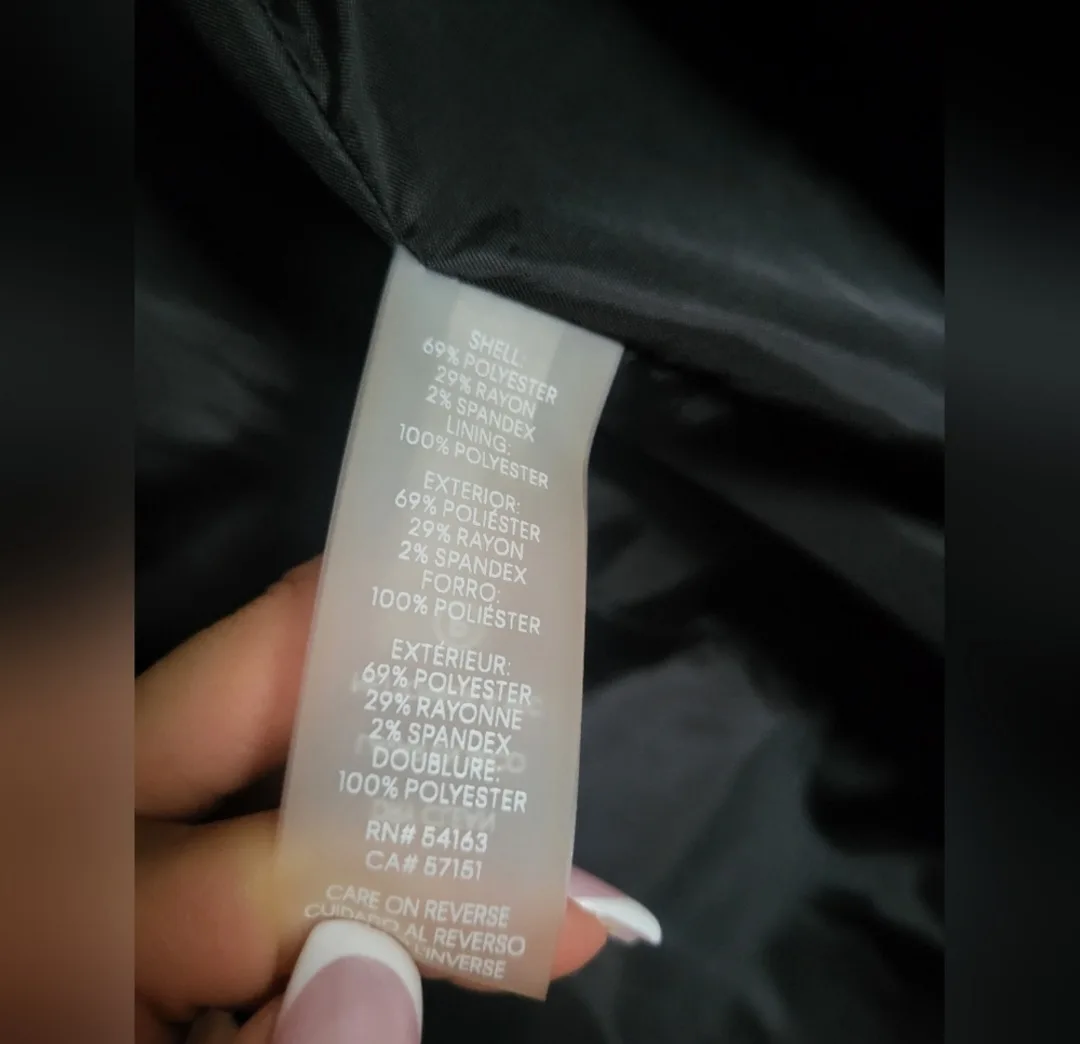 *WEEKLY DECLUTER* Calvin Klein Plaid Blazer - Size 8 image indicator(6)