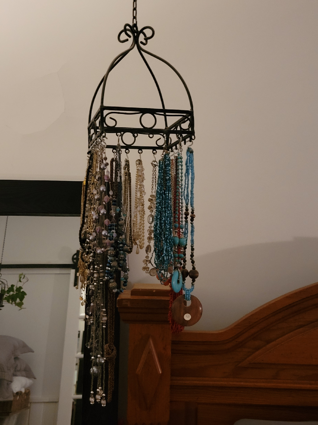 Wroght Iron Hanging Jewelry Organizer