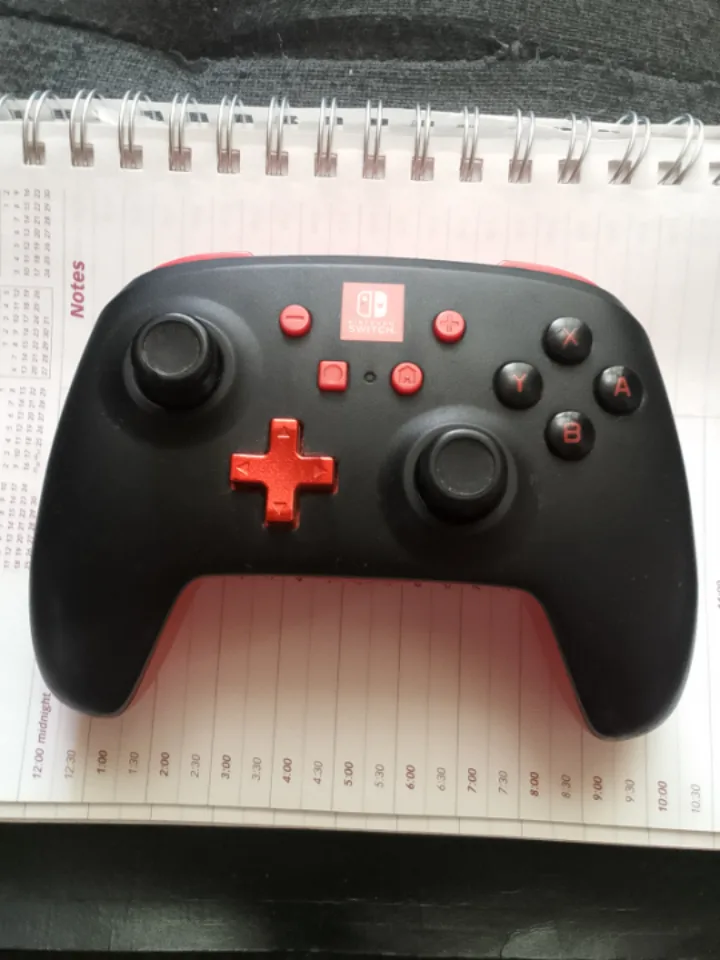 Nintendo Switch Power A Pro Controller image indicator(3)