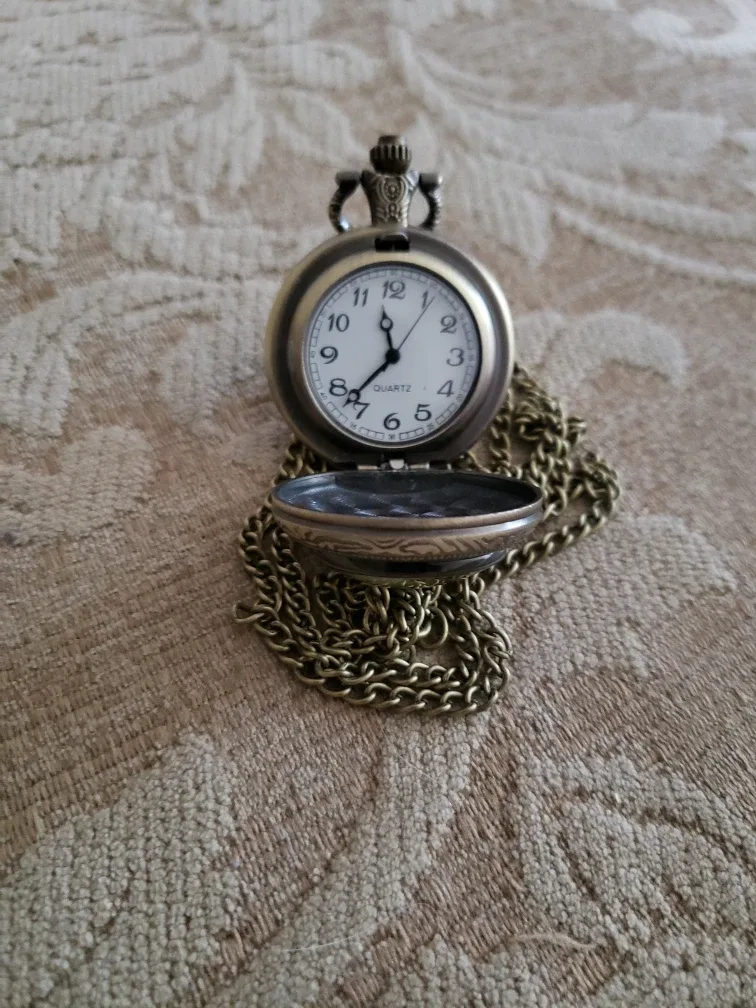 TRUMP-Vintage Style Quartz Pocket Watch image indicator(3)