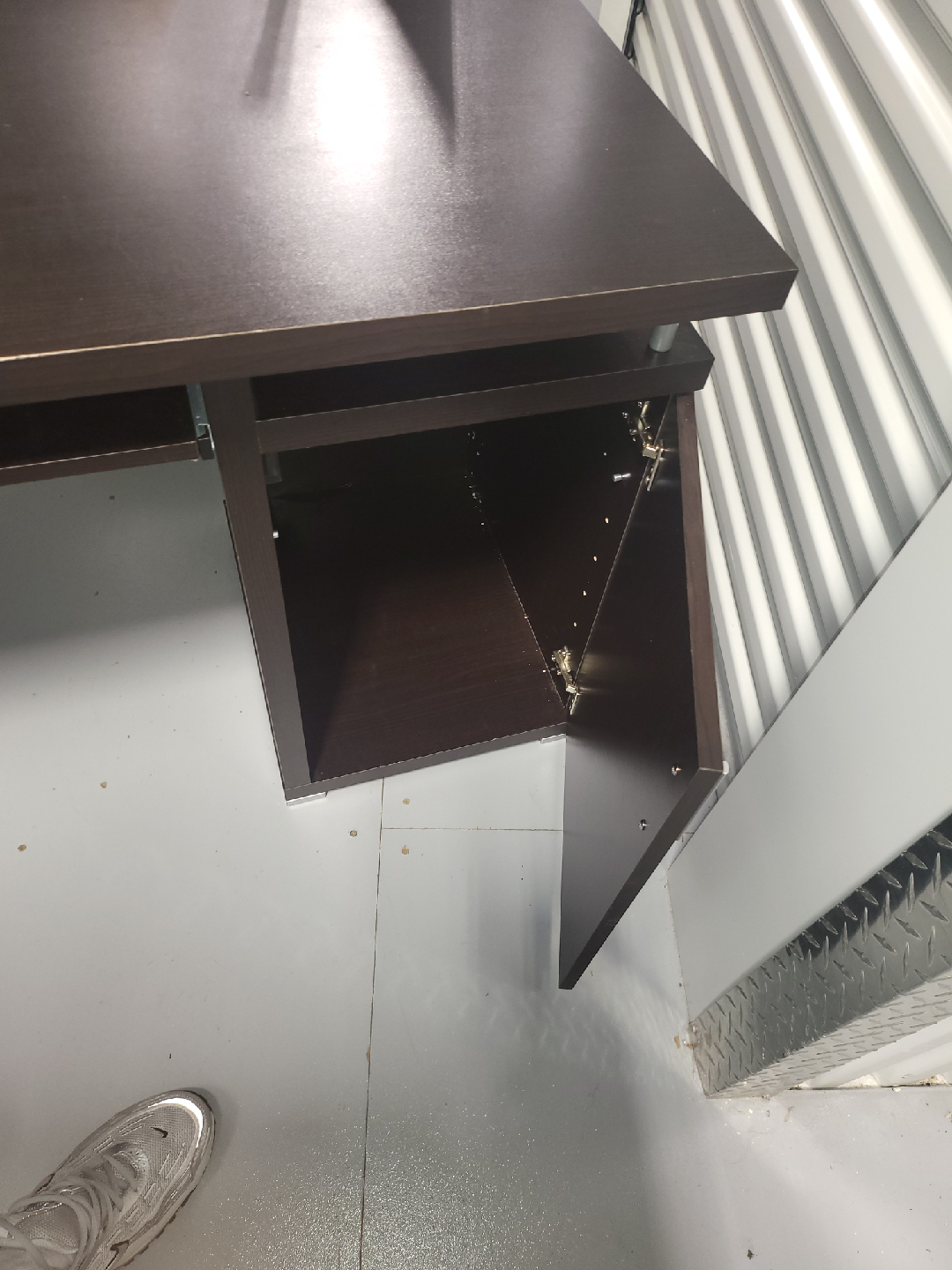 2 Brown Wood Desk with Drawers - photo 2