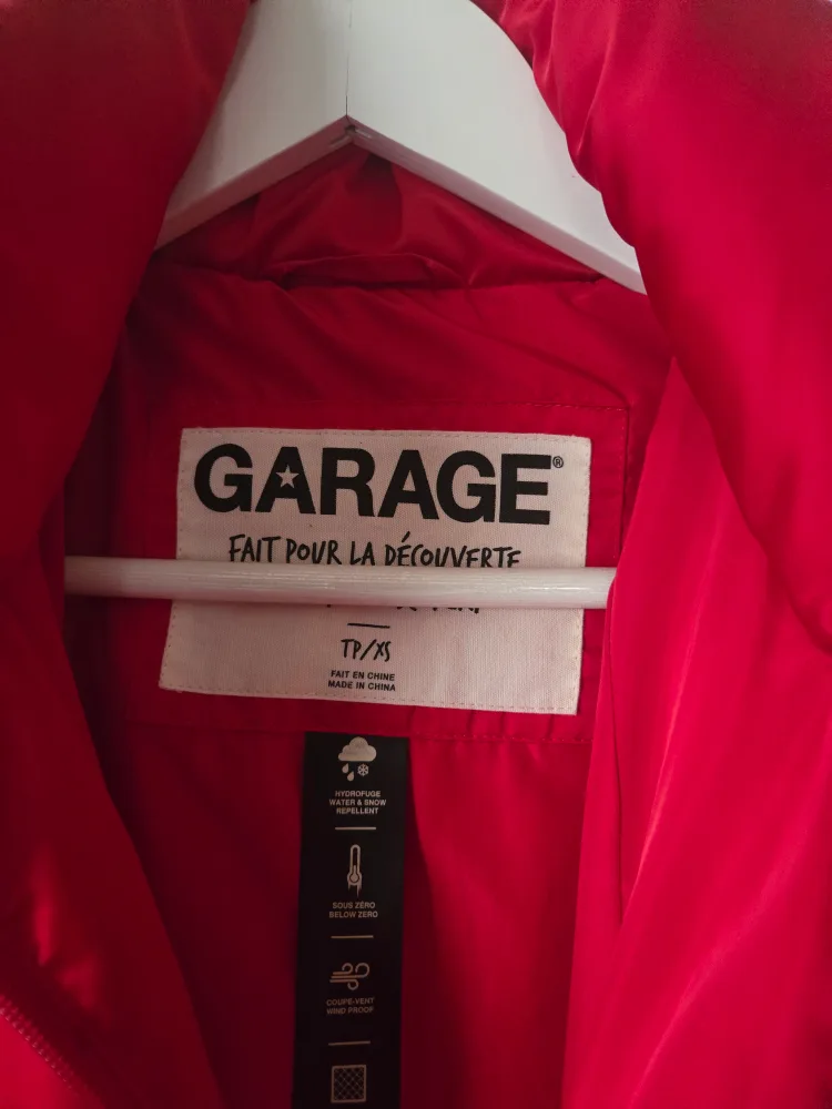 Garage Red Puffer Jacket - Size XS image indicator(2)
