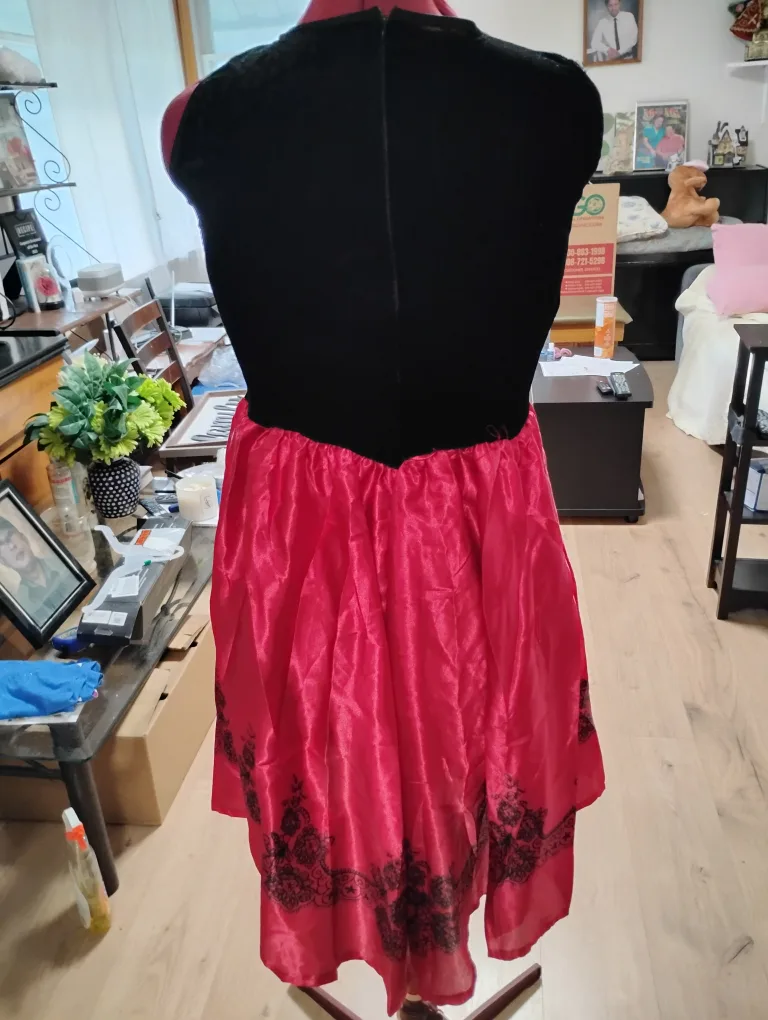 Red Riding Hood Costume - Dress & Cape image indicator(6)