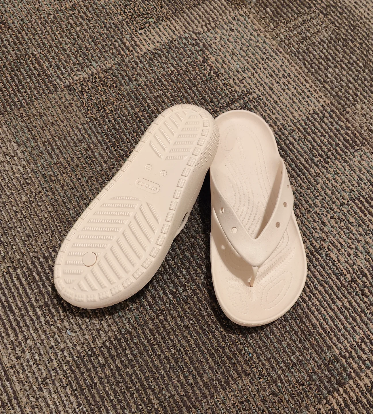 Crocs Slippers image indicator(3)