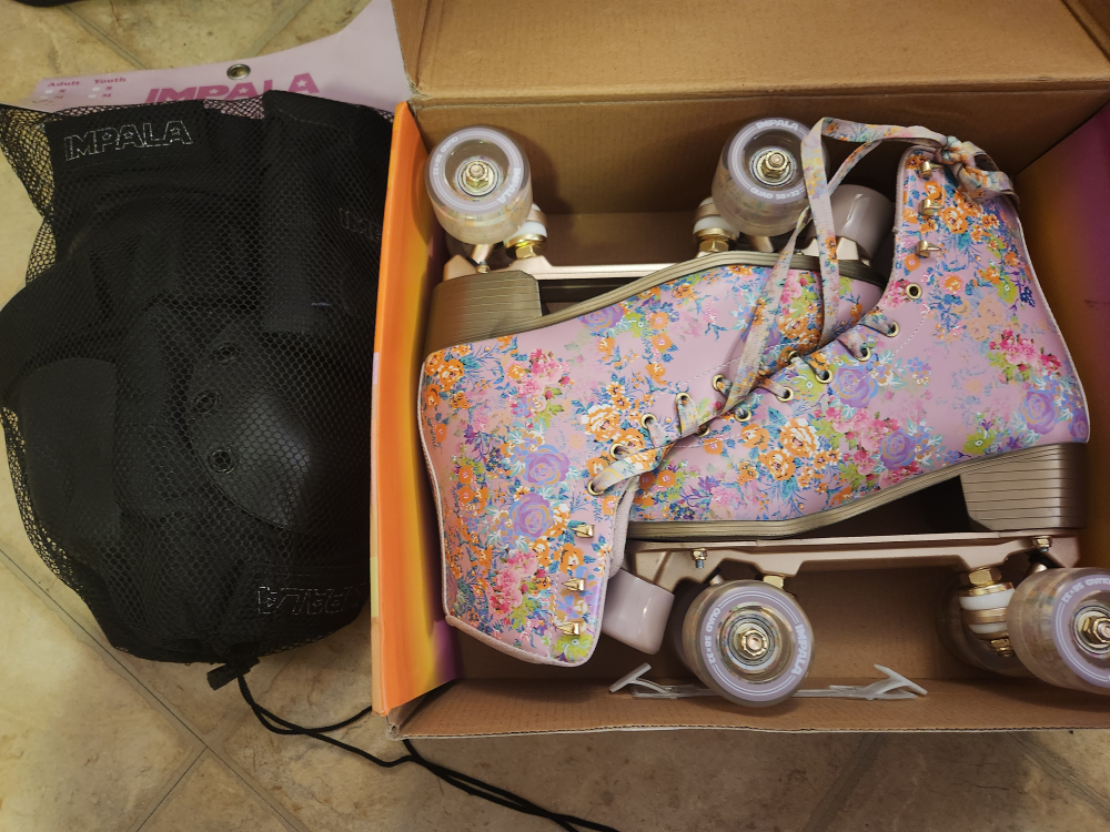 Impala Rollerskates Cynthia Rowley Floral US 10 + Safety Gear