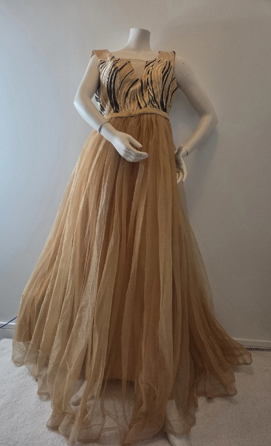 Gold Tulle Formal Dress - photo 4
