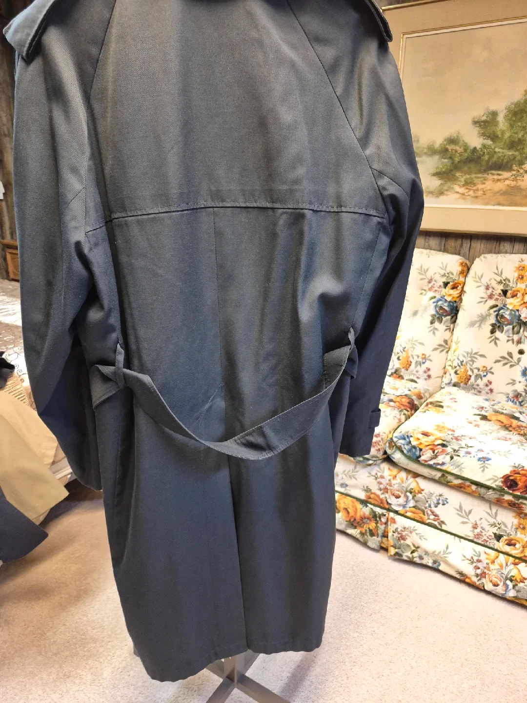 Black Trench Coat image indicator(3)