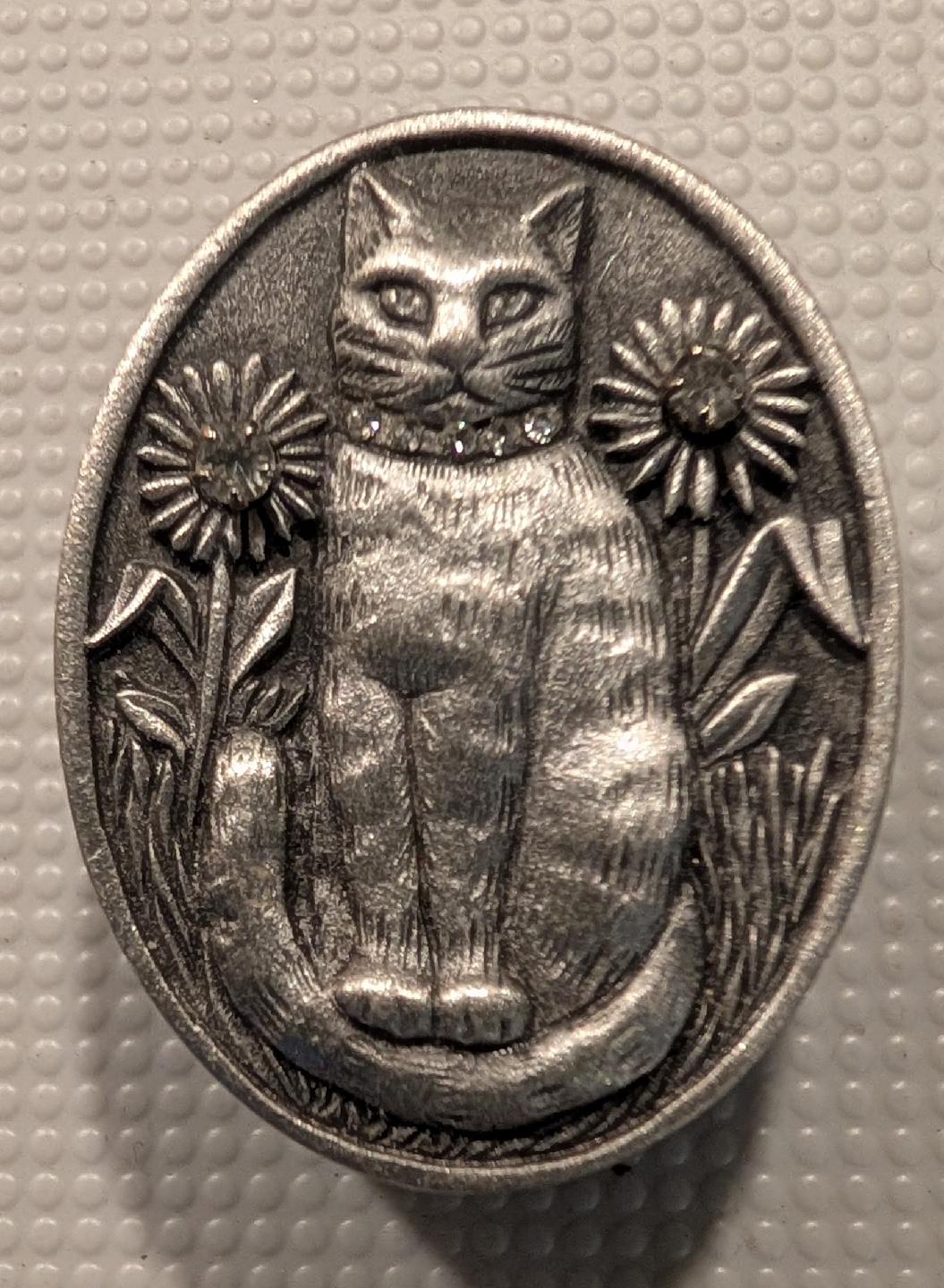 Ms Dee Vintage Pewter trinket box with cat