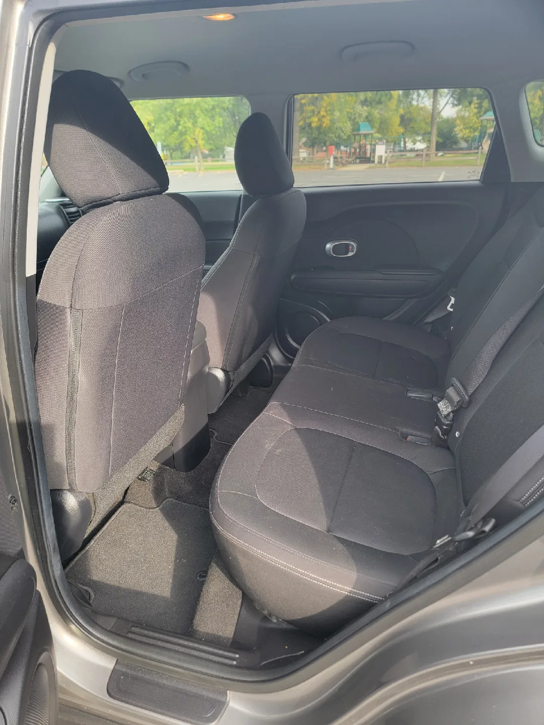 2015 Kia Soul - Gray image indicator(7)