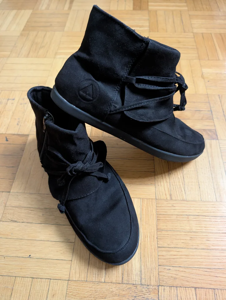 Airwalk Black Ankle Boots - Size 8.5 US 39 EUR 🥕 image indicator(3)