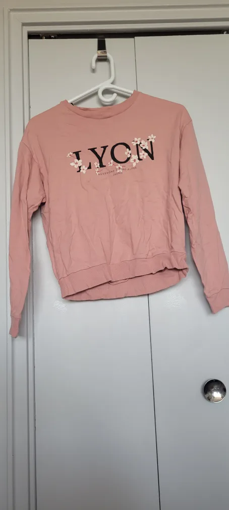 H&M Divided XS Pink Sweater thumbnail