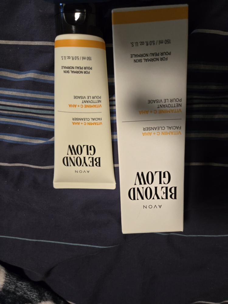 Avon Beyond Glow Vitamin C + AHA Facial Cleanser