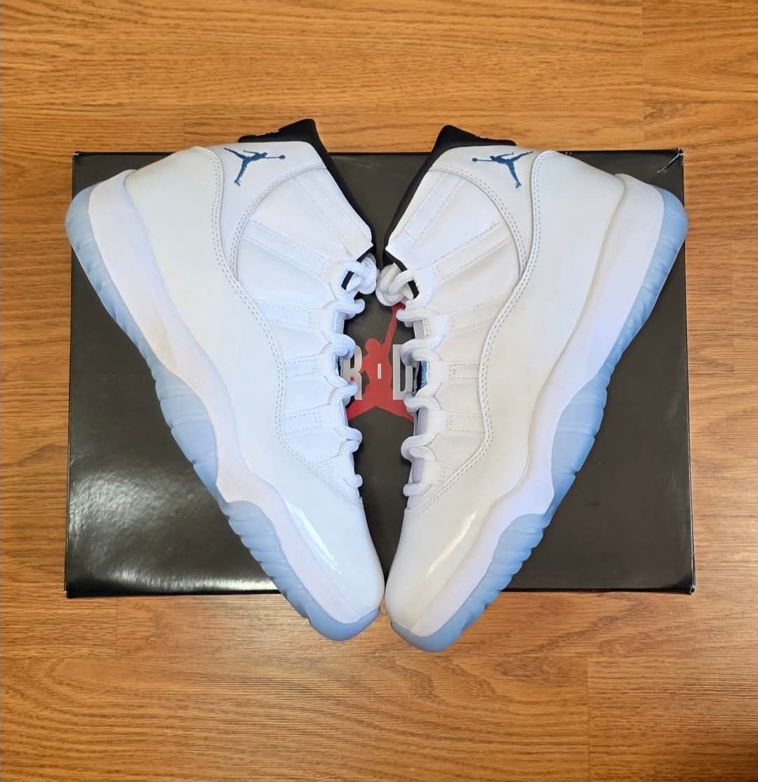 Jordan 11 Retro Legend Blue Size 10