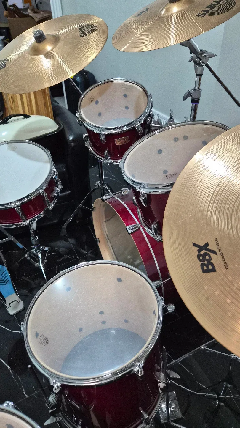 Yamaha Drum Set - Burgundy image indicator(3)