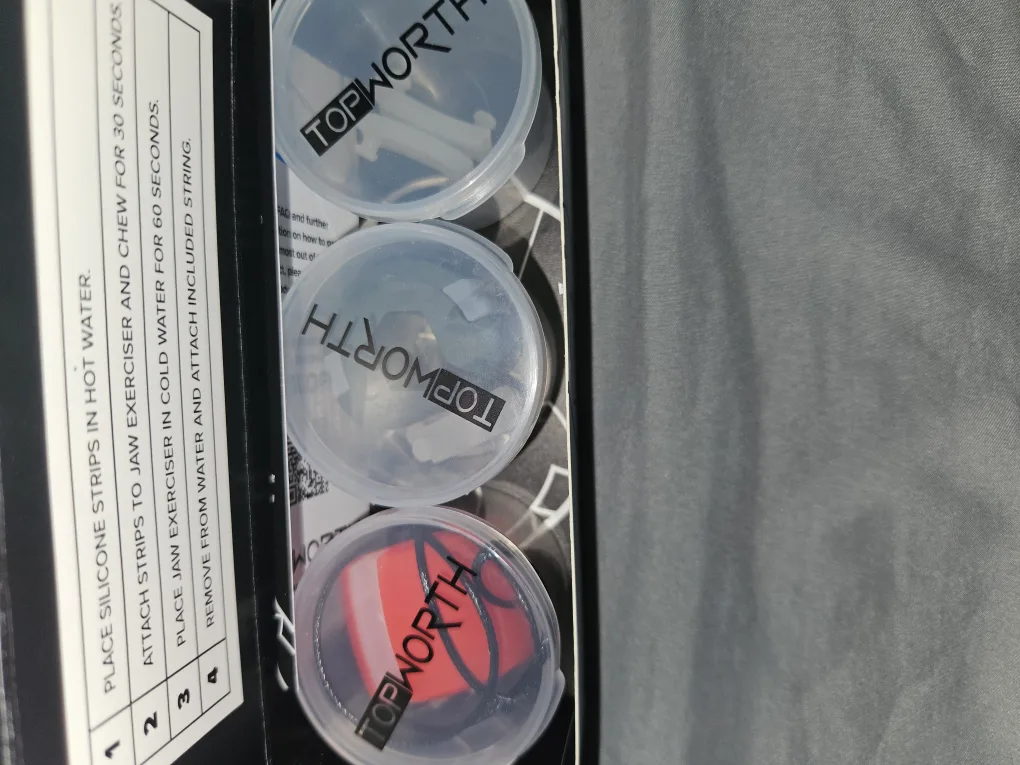 TOPWORTH Jaw Exerciser image indicator(3)