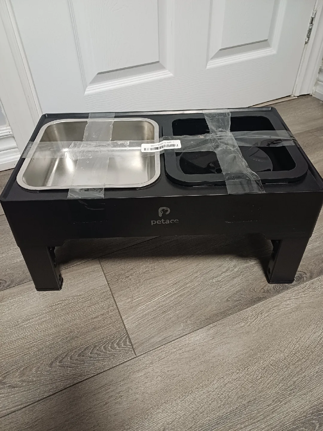 Petace Elevated Dog Feeder - New image indicator(3)