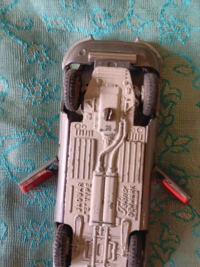 Vintage Tekno Jaguar E-Type Toy Car - photo 3