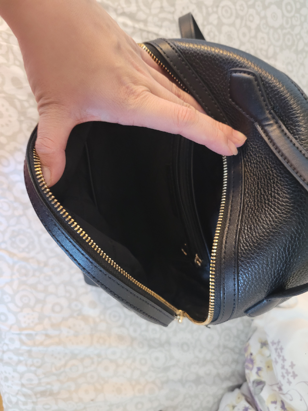 Michael Kors Black Leather Backpack - photo 4