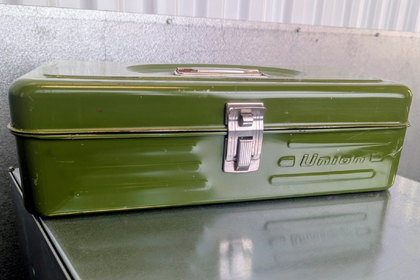 Vintage Union Green Metal Toolbox / Storage Box