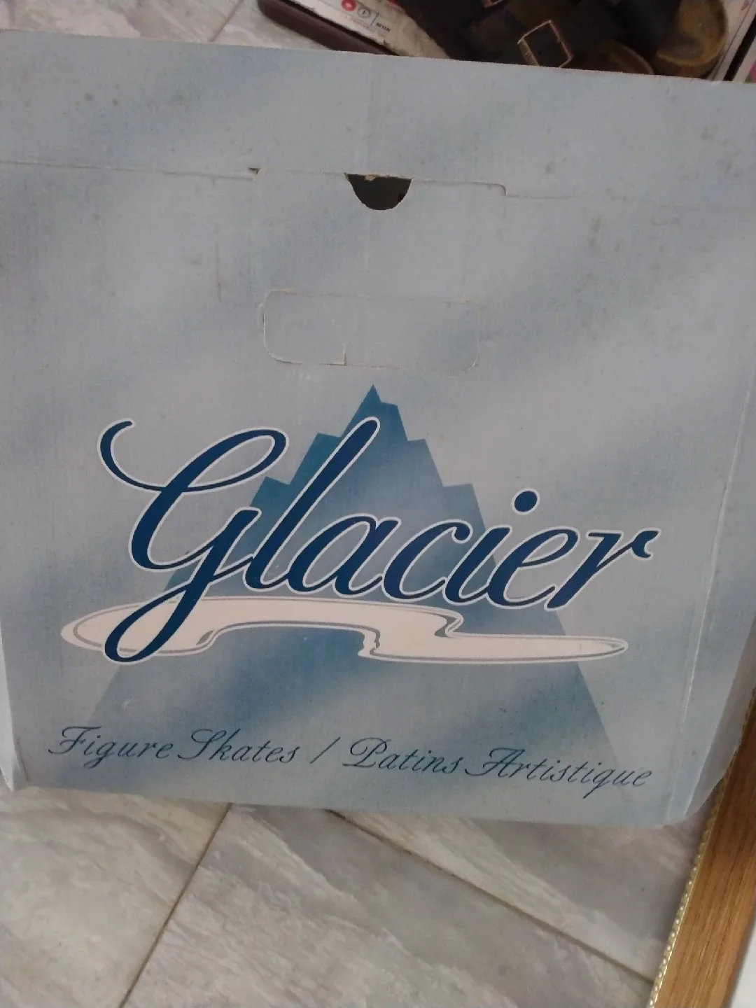 Glacier Figure Skates - Size 9 image indicator(2)