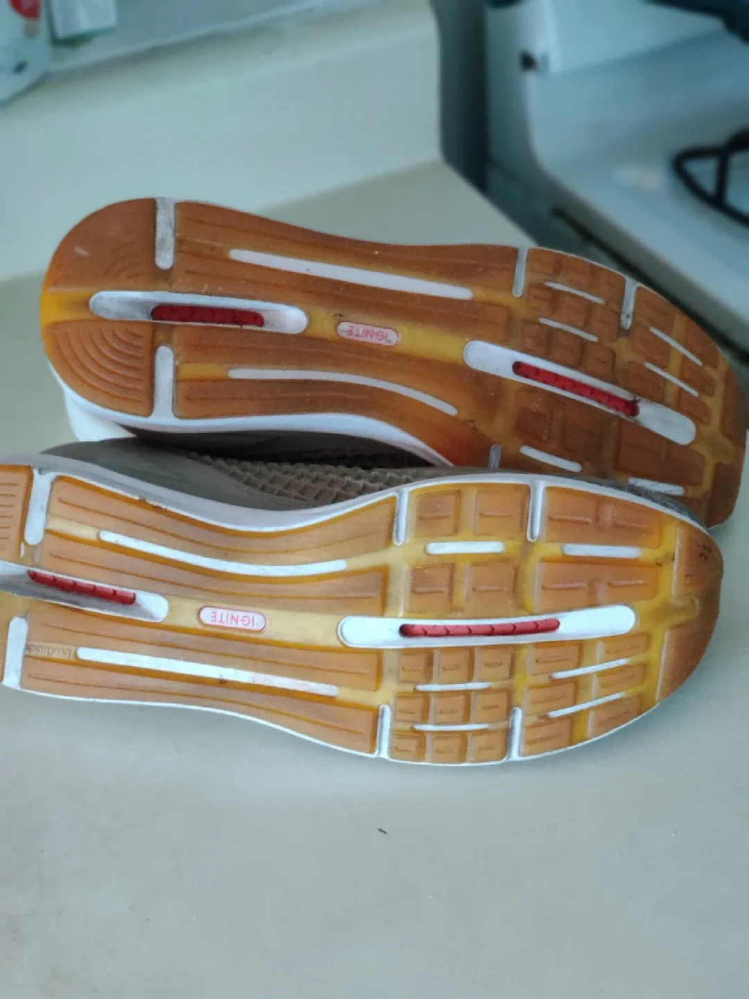 Men's Puma  IG-Nite sports stretch smokers, Taupe image indicator(3)