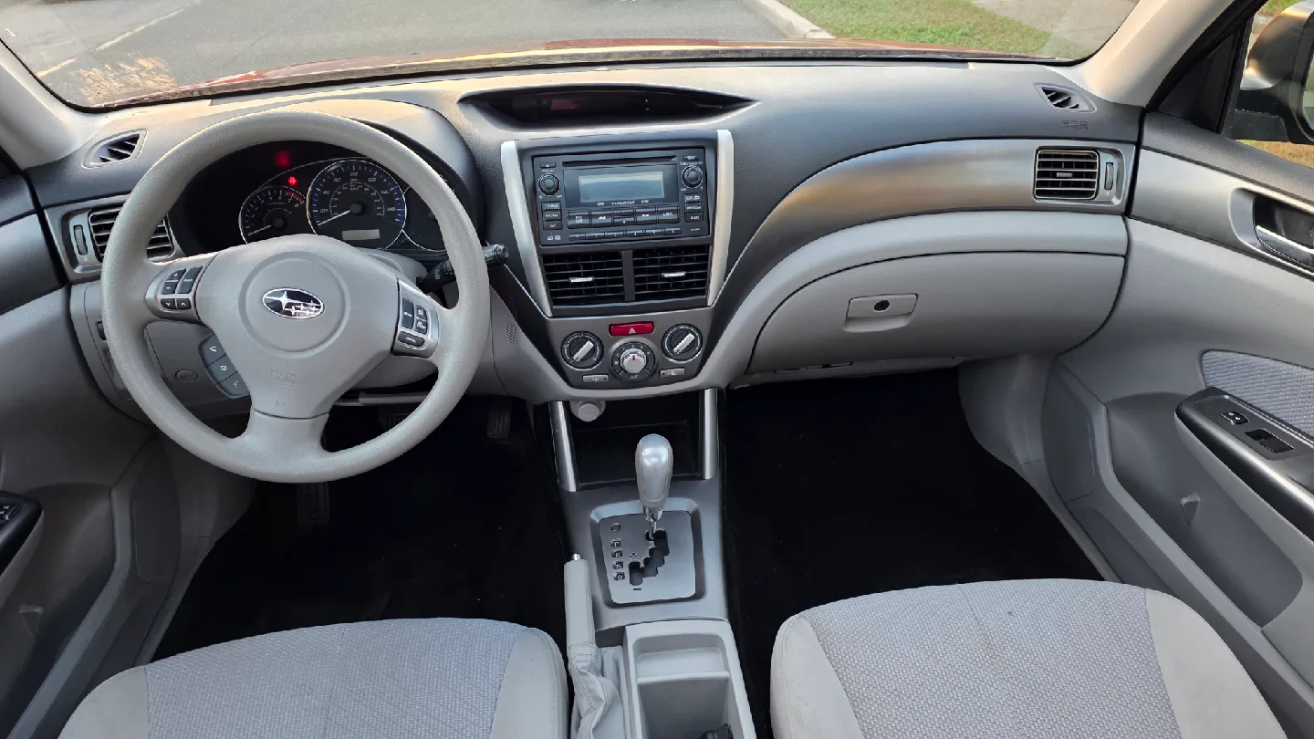 2011 Subaru Forester AWD 82k miles- Maroon SUV image indicator(7)