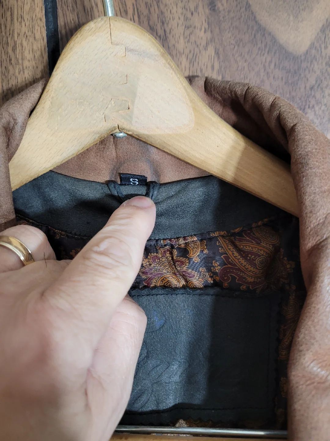 Vintage Leather Jacket - Size S image indicator(4)