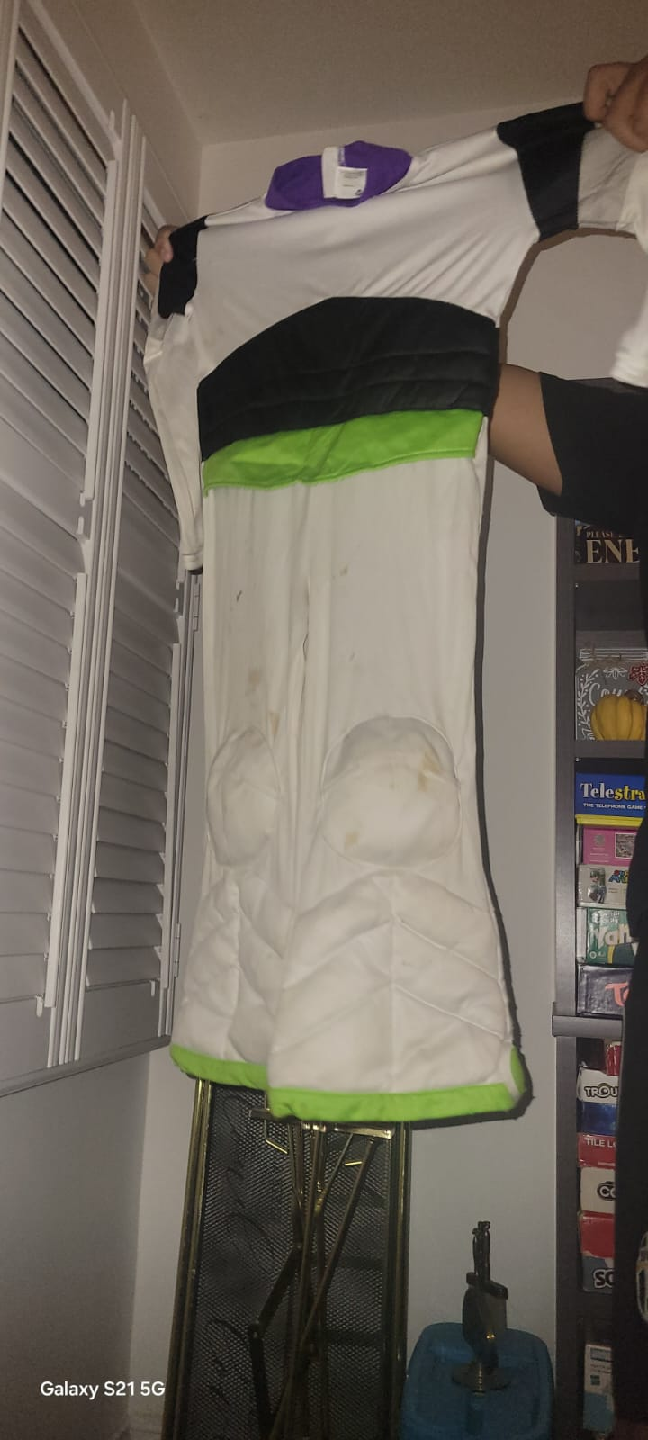 Buzz Lightyear Costume - photo 2
