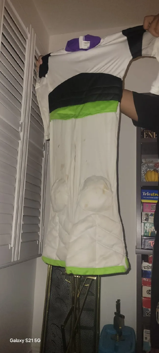 Buzz Lightyear Costume image indicator(2)