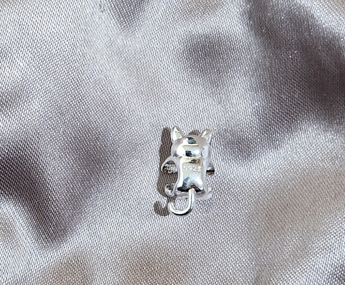 Hanging Cat Charm - photo 3