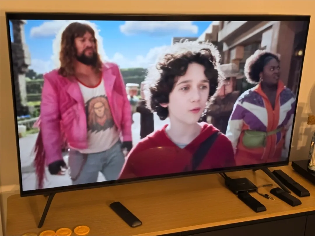 Samsung 50" Smart TV image indicator(9)