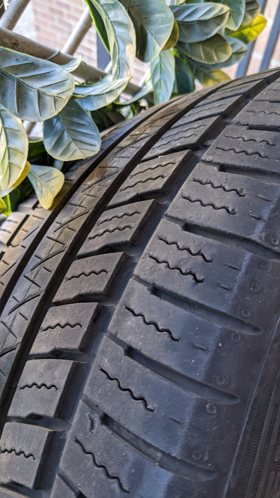 Pirelli all season tires, set of 4 - photo 4