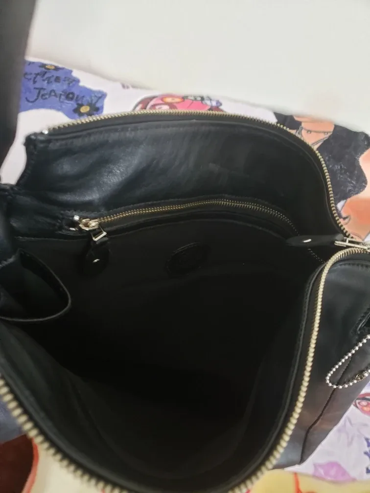 Brand New Roots Genuine Leather Black Messenger Bag image indicator(5)